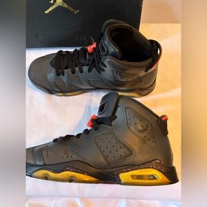 🔥 🔥 Jordan 6 Retro Black with Hyper Pink Accents size 7Y 🔥 🔥